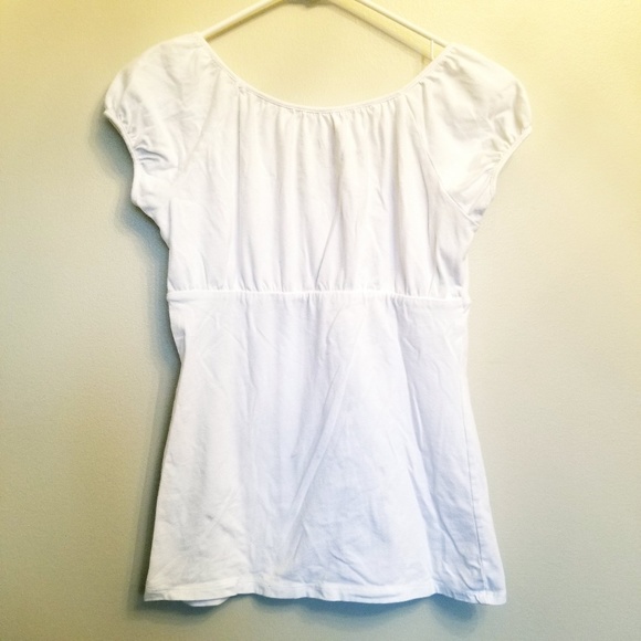 3 for $20. Shirt in size medium - Picture 4 of 6